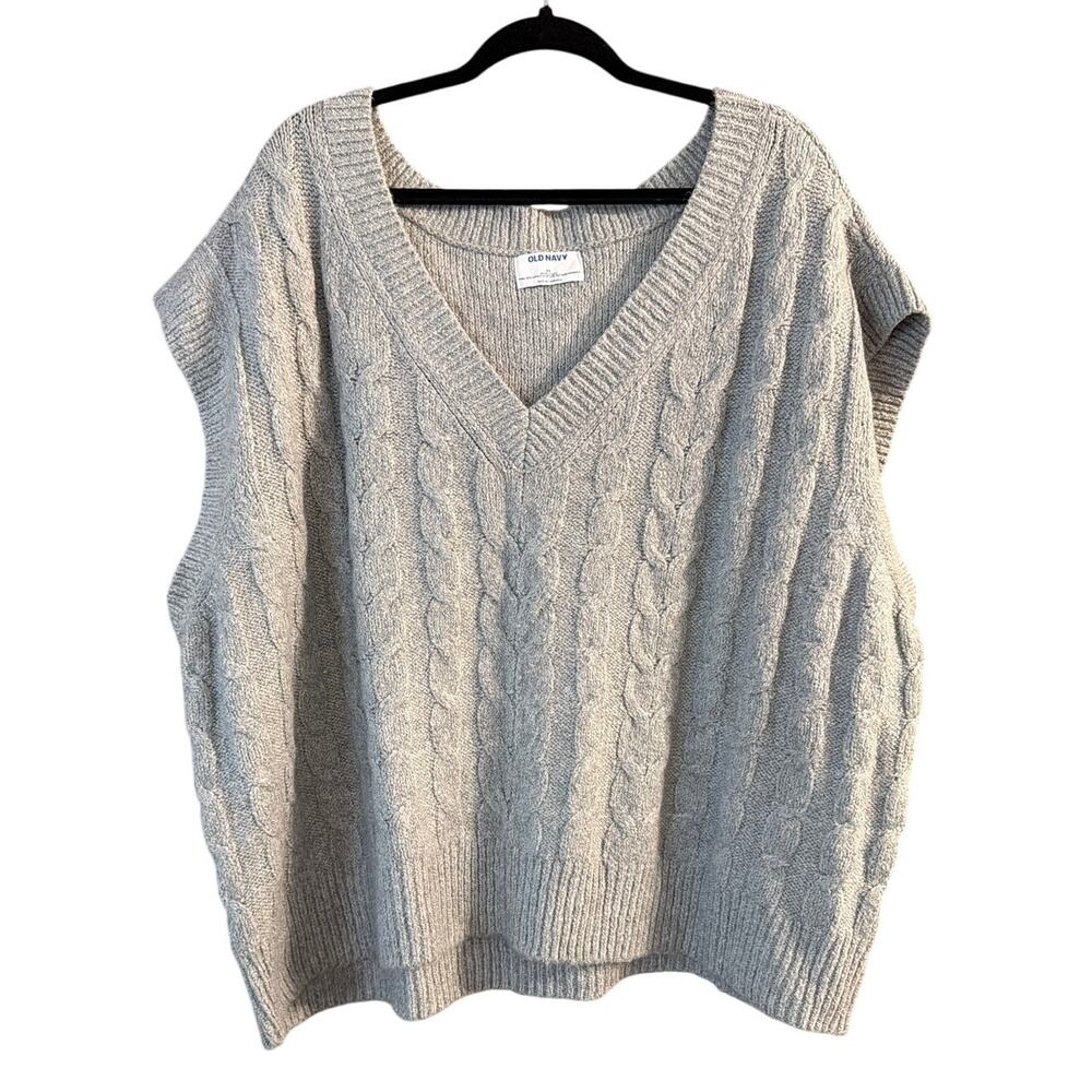 Old Navy Women's Plus Size Gray V-Neck Sleeveless Sweater Vest Size 3X